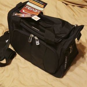 High Sierra Level Gym/Travel/Duffle Bag